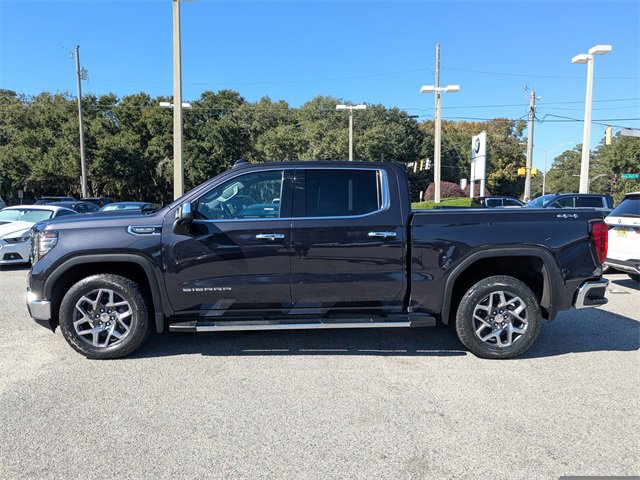 Used 2022 GMC Sierra 1500 SLT w/ SLT Premium Package image 8