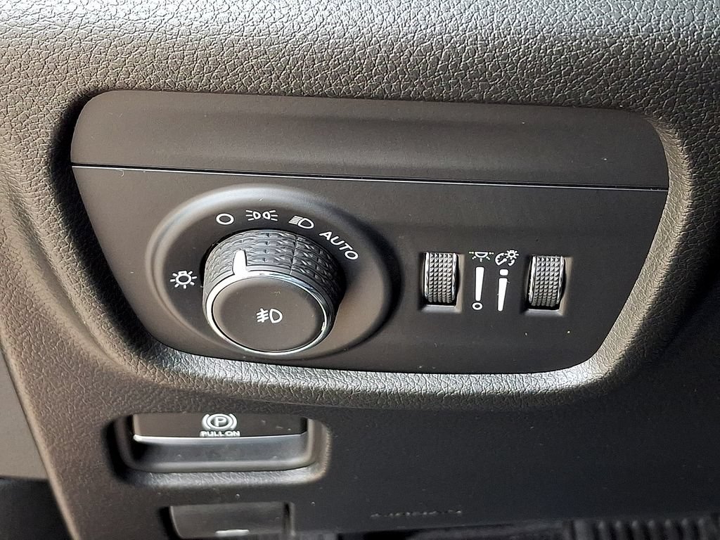 Used 2023 Jeep Grand Cherokee L Summit w/ High Altitude Package AWD/4WD image 27