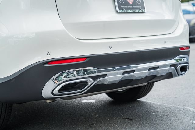 Used 2024 Mercedes-Benz GLC 300 4MATIC image 9