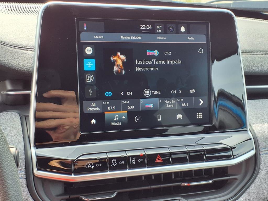 New 2025 Jeep Compass Sport image 7