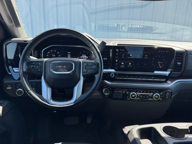 Used 2025 GMC Sierra 1500 SLT AWD/4WD image 3