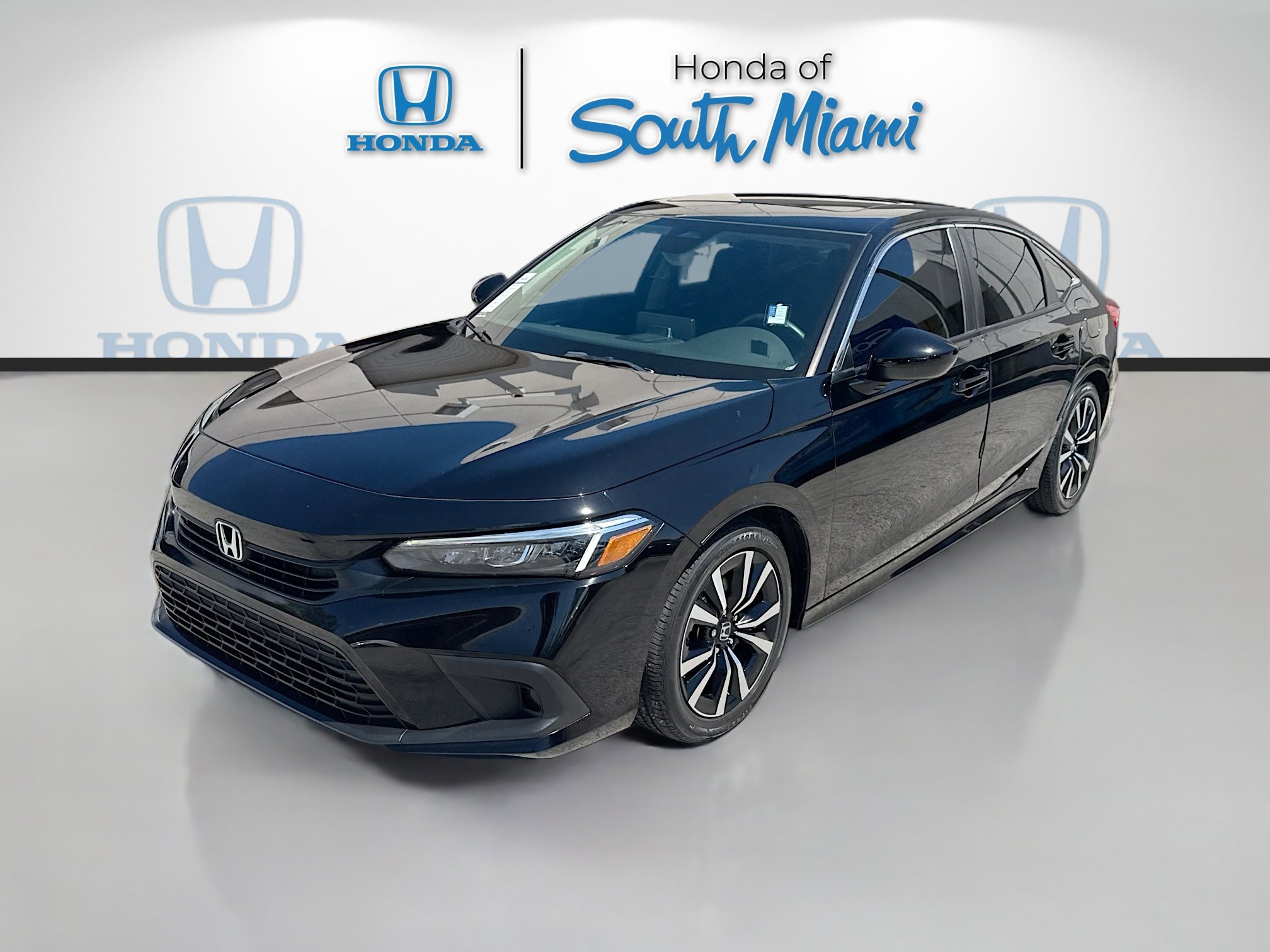 Used 2024 Honda Civic EX image 3