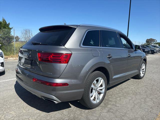 Used 2017 Audi Q7 2.0T Premium AWD/4WD image 3