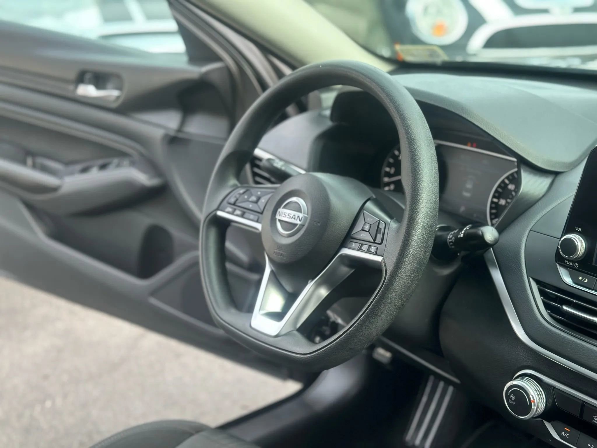 Used 2019 Nissan Altima 2.5 S image 33