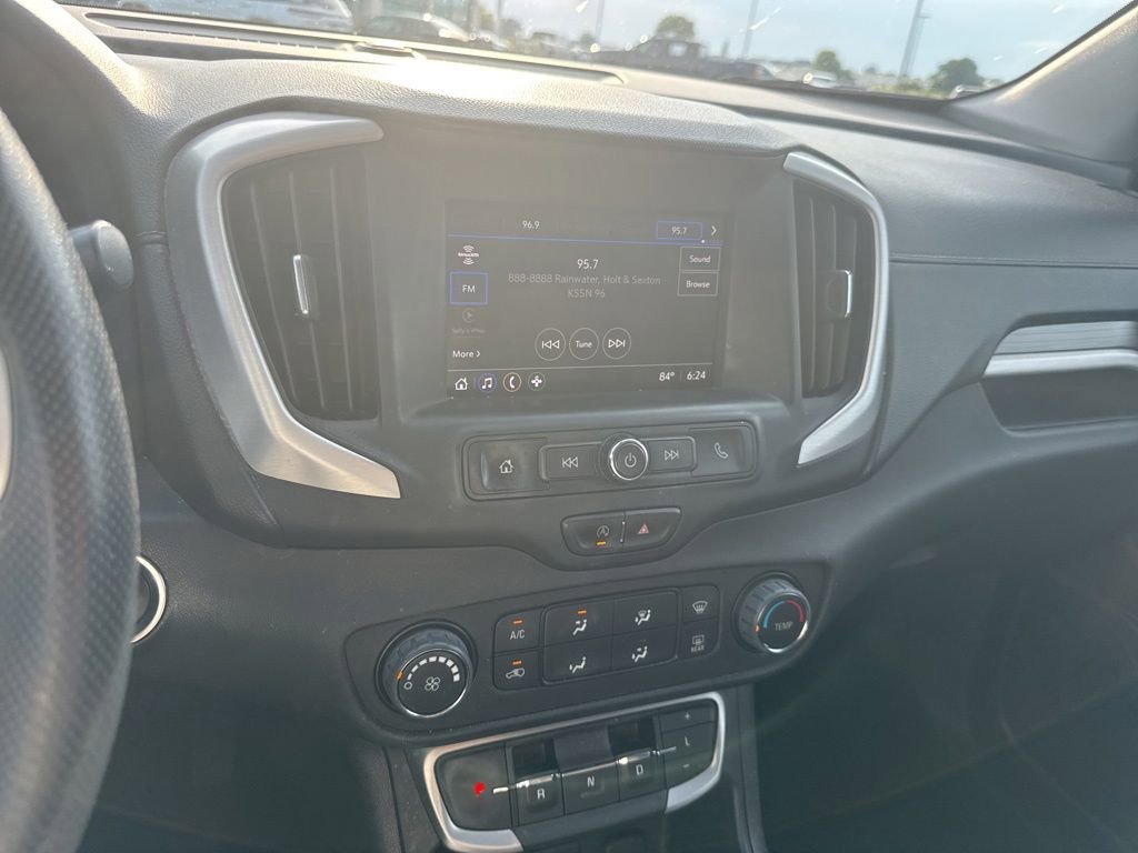 Used 2022 GMC Terrain SLE FWD image 18