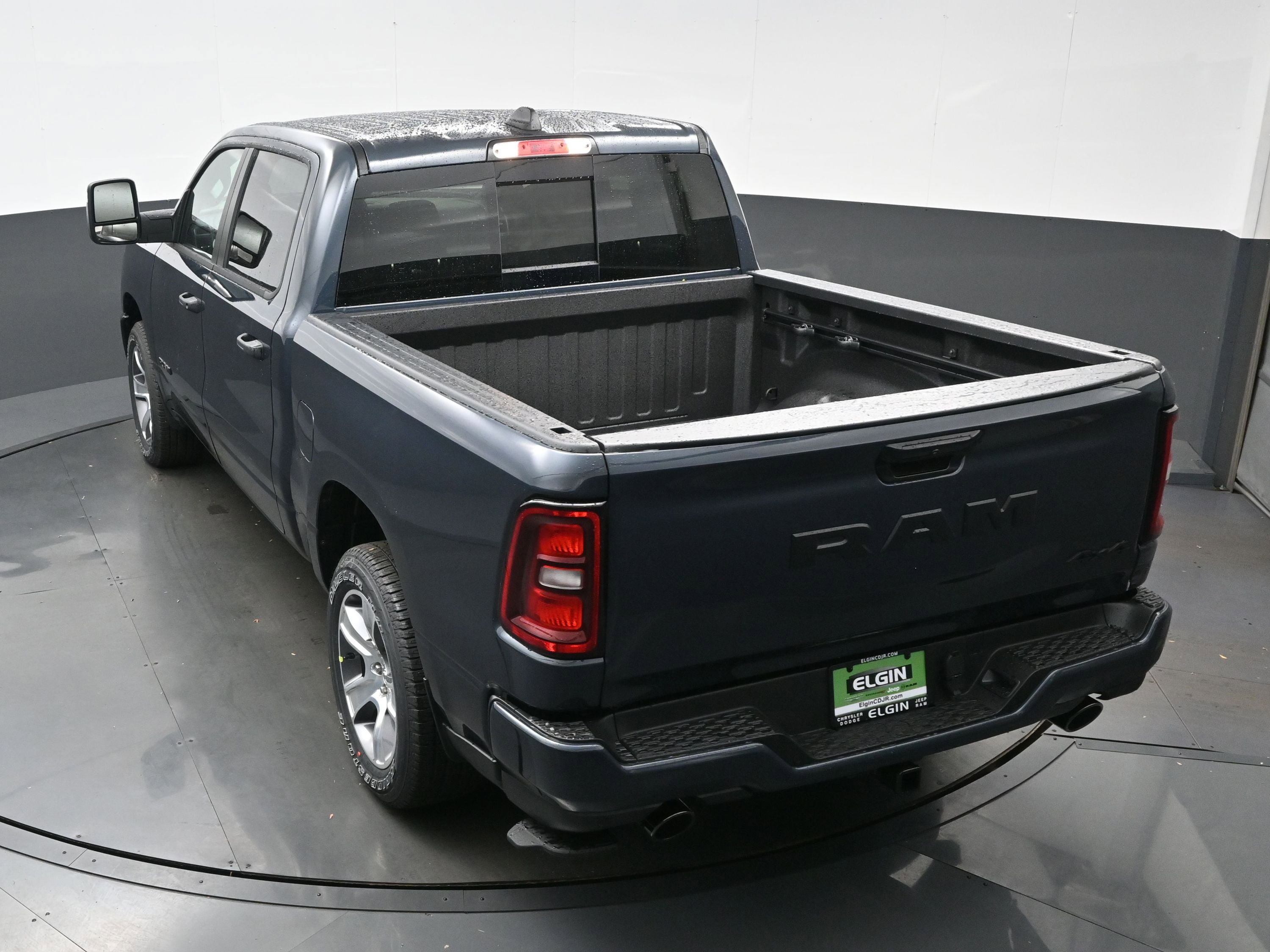 New 2026 RAM 1500 Express AWD/4WD image 20