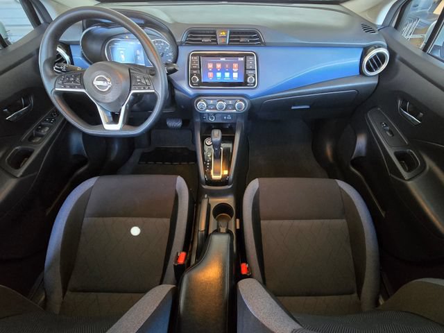 Used 2025 Nissan Versa SV FWD image 9