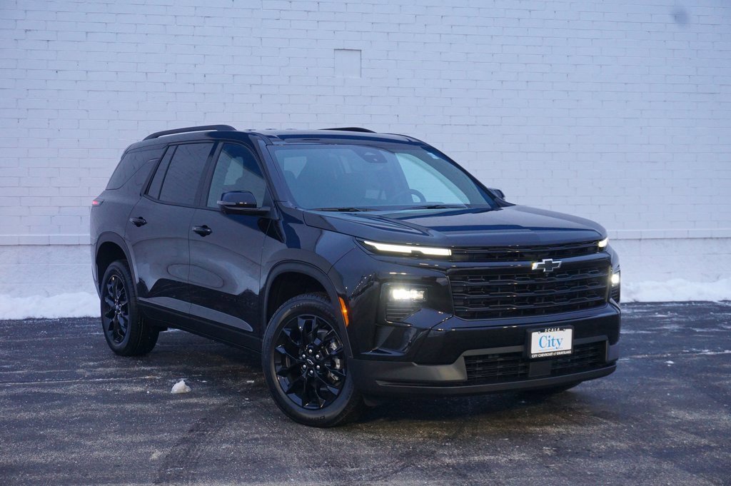 New 2026 Chevrolet Traverse LT w/ Midnight/Sport Edition image 2