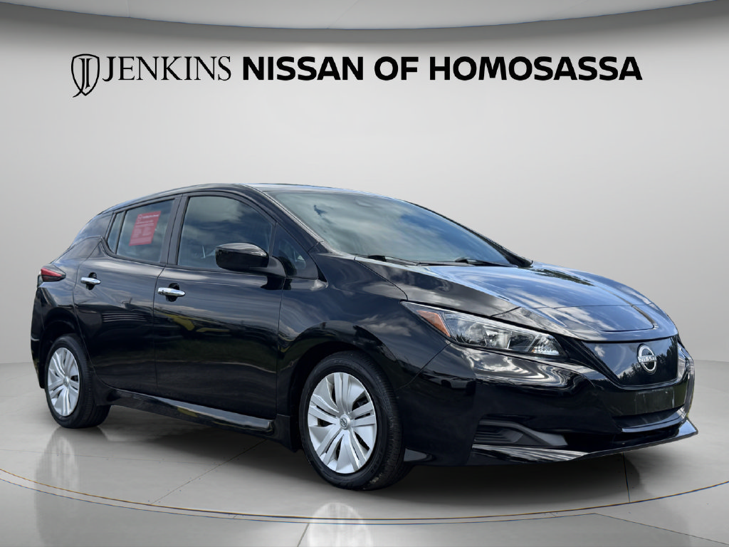 Certified 2025 Nissan Leaf S