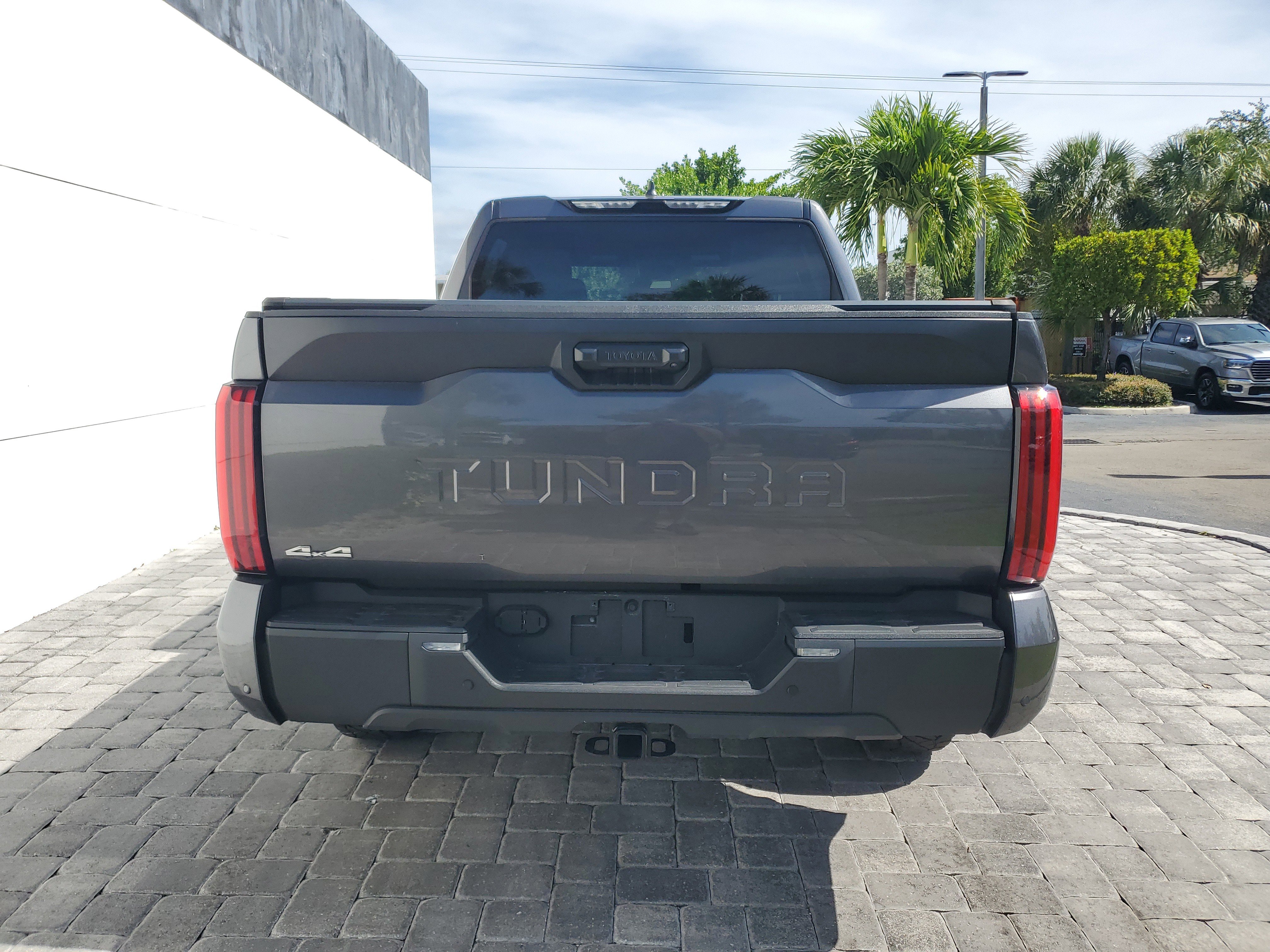 Used 2025 Toyota Tundra SR5 w/ SR5 Convenience Package AWD/4WD image 5