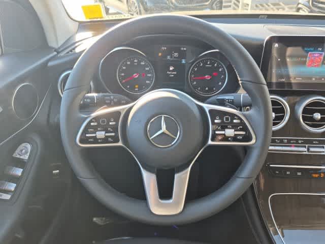 Used 2020 Mercedes-Benz GLC 300 image 21
