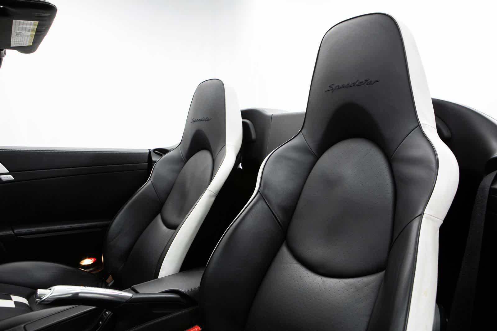 Used 2011 Porsche 911 Cabriolet RWD image 5