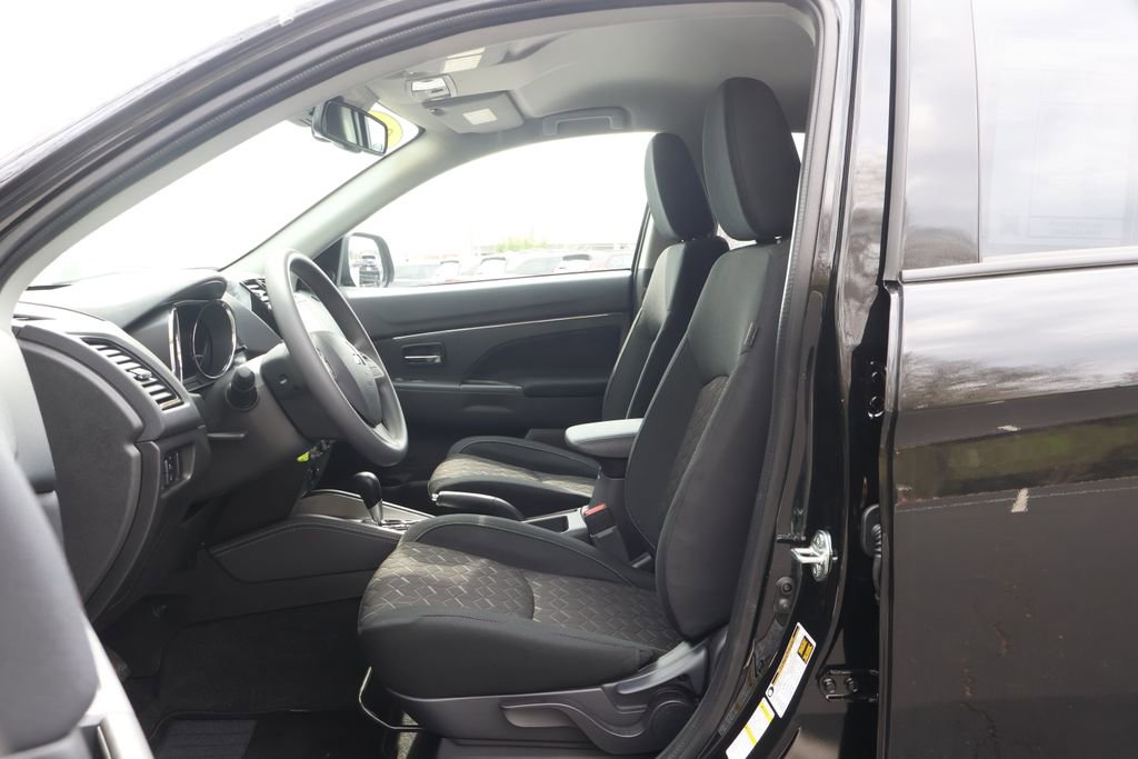 Used 2026 Mitsubishi Outlander Sport ES image 30