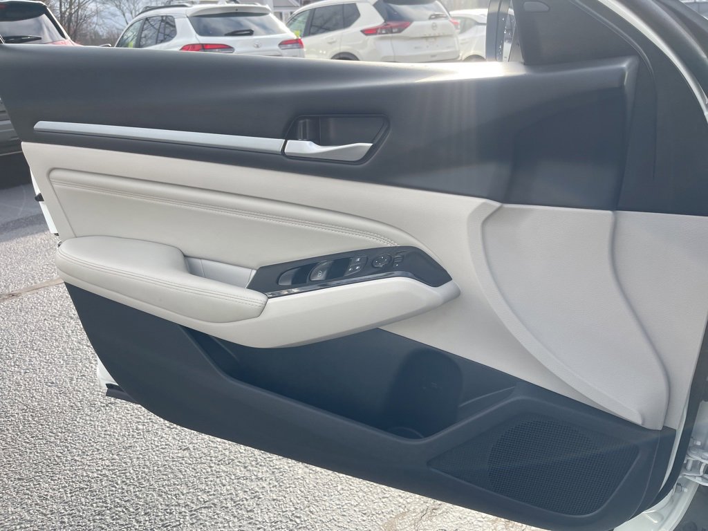 Certified 2022 Nissan Altima 2.5 SL image 9