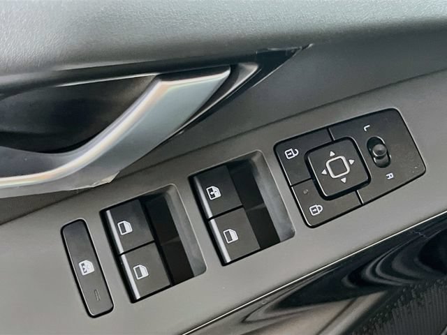 New 2026 Kia Niro Wind FWD image 18