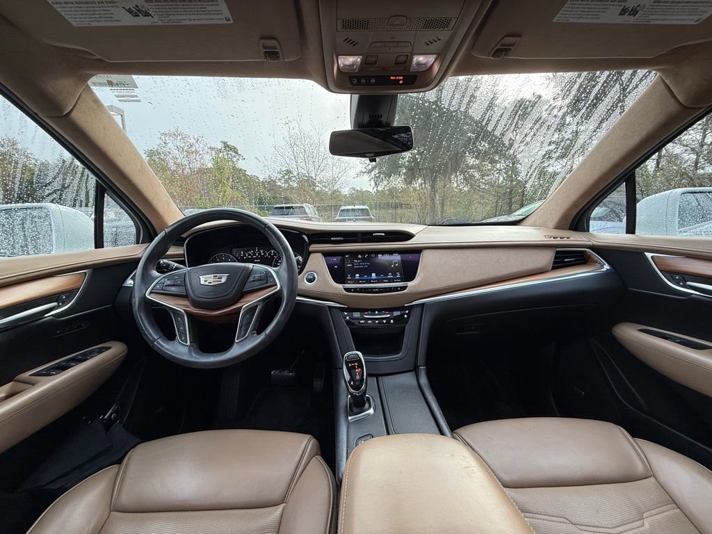 Used 2018 Cadillac XT5 Platinum w/ Driver Assist Package image 19