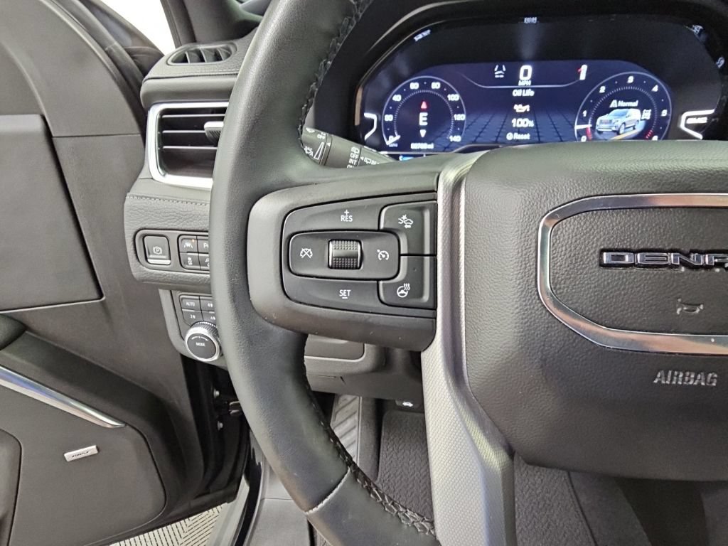 Used 2023 GMC Yukon XL Denali AWD/4WD image 27
