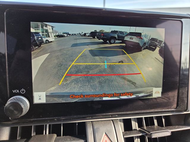 Used 2025 Toyota RAV4 XLE AWD/4WD image 15
