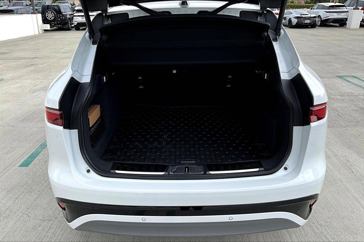 New 2026 Jaguar F-PACE R-Dynamic S image 13