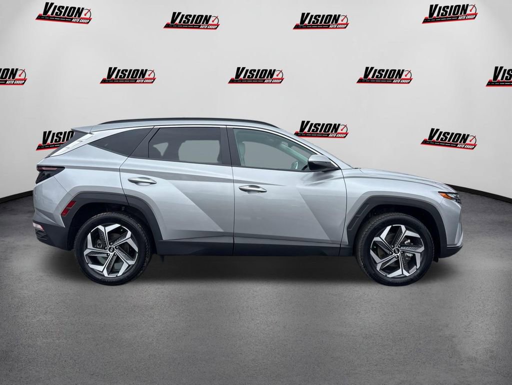Used 2023 Hyundai Tucson SEL w/ Convenience Package image 4