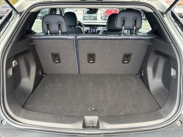 Used 2022 Chevrolet Bolt EUV LT w/ Convenience Package image 15