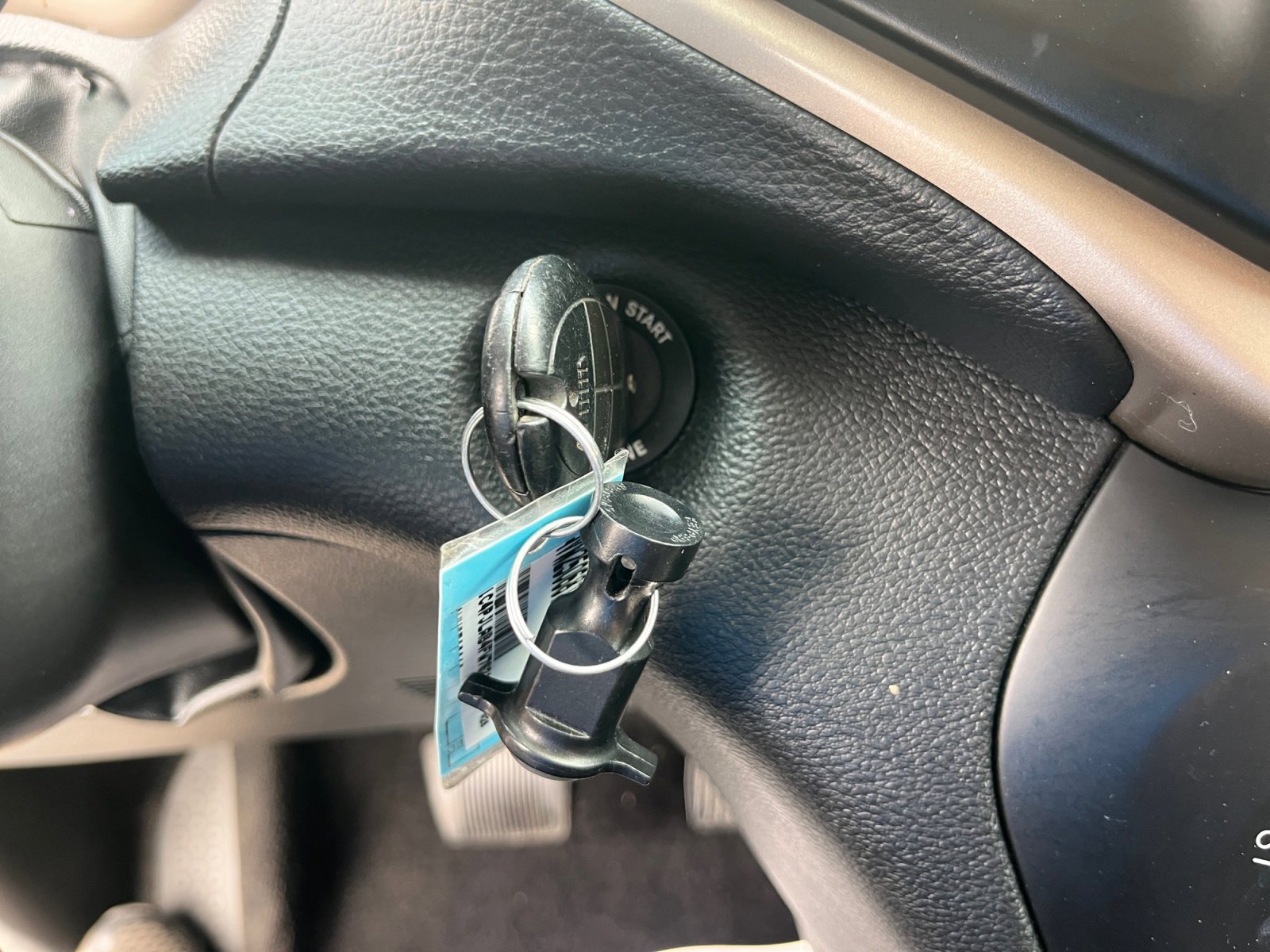 Used 2015 Jeep Cherokee Sport image 30