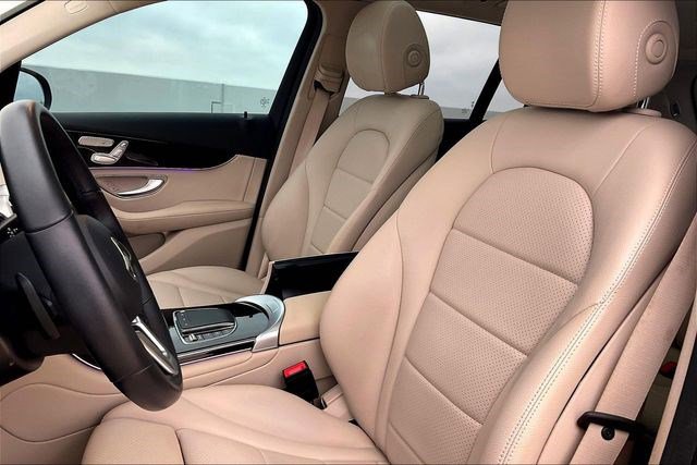 Used 2022 Mercedes-Benz GLC 300 4MATIC image 30