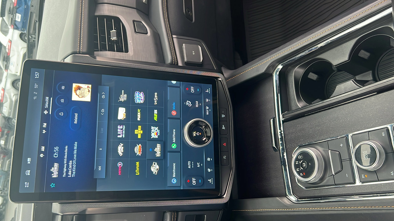 Used 2022 Ford Expedition Platinum image 27