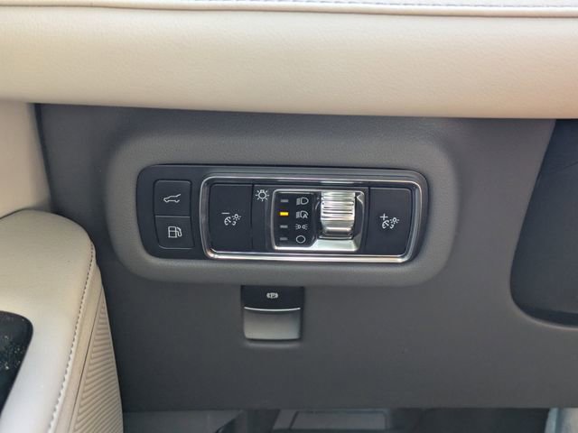 Used 2024 Lincoln Nautilus Reserve image 25