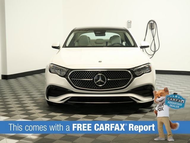 Used 2025 Mercedes-Benz E 350 4MATIC Sedan image 2