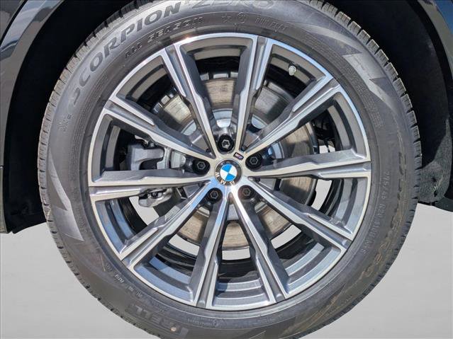 New 2026 BMW X5 xDrive50e w/ M Sport Package image 10