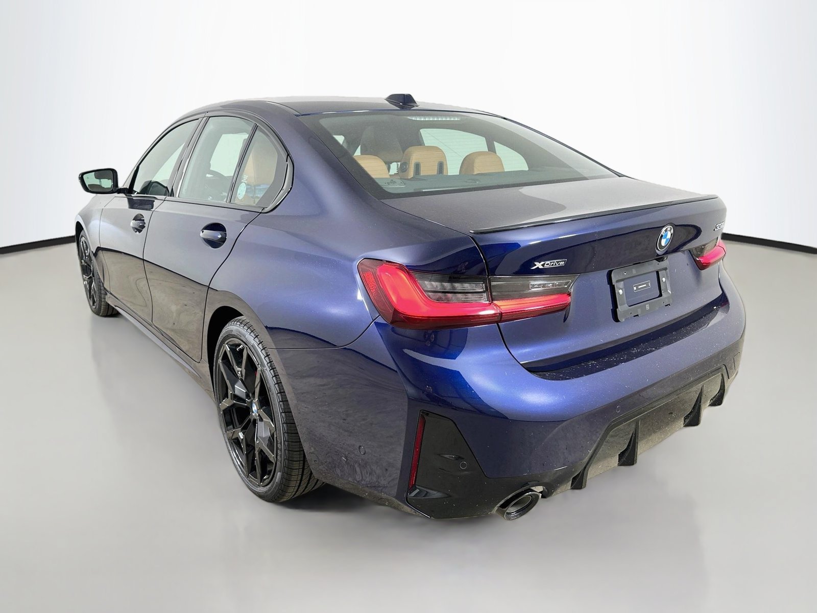 New 2026 BMW 330i xDrive Sedan w/ M Sport Package AWD/4WD image 7