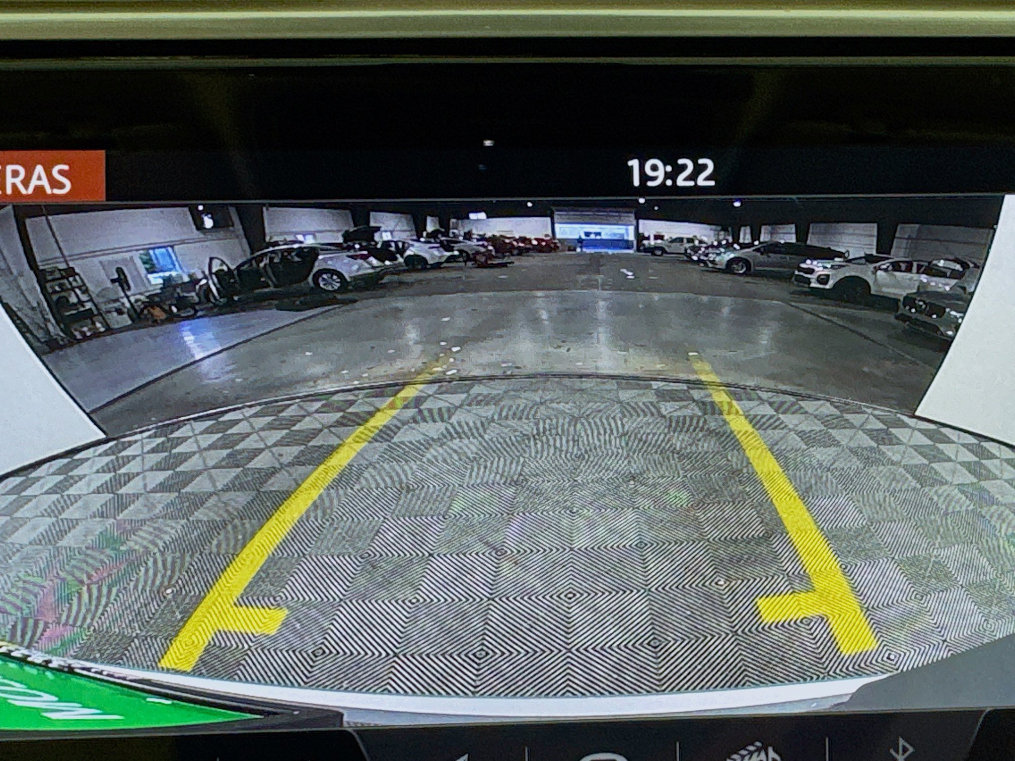 Used 2019 Land Rover Range Rover Long Wheelbase Supercharged AWD/4WD image 18