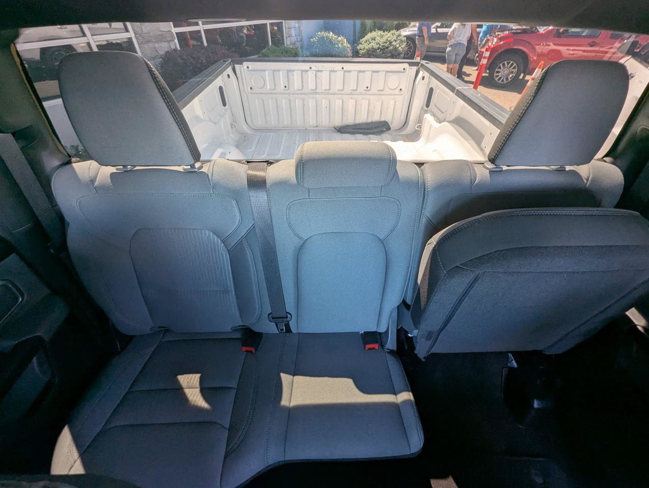 Used 2022 RAM 1500 Big Horn AWD/4WD image 22
