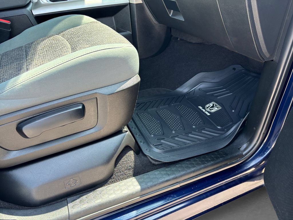 Used 2018 RAM 1500 Big Horn AWD/4WD image 45