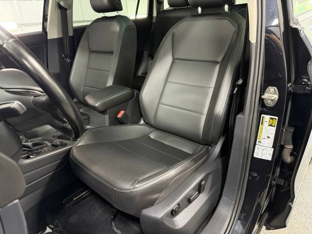 Used 2018 Volkswagen Tiguan SEL AWD/4WD image 21