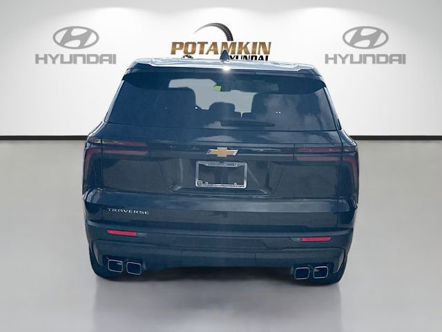 Used 2024 Chevrolet Traverse LS FWD image 6