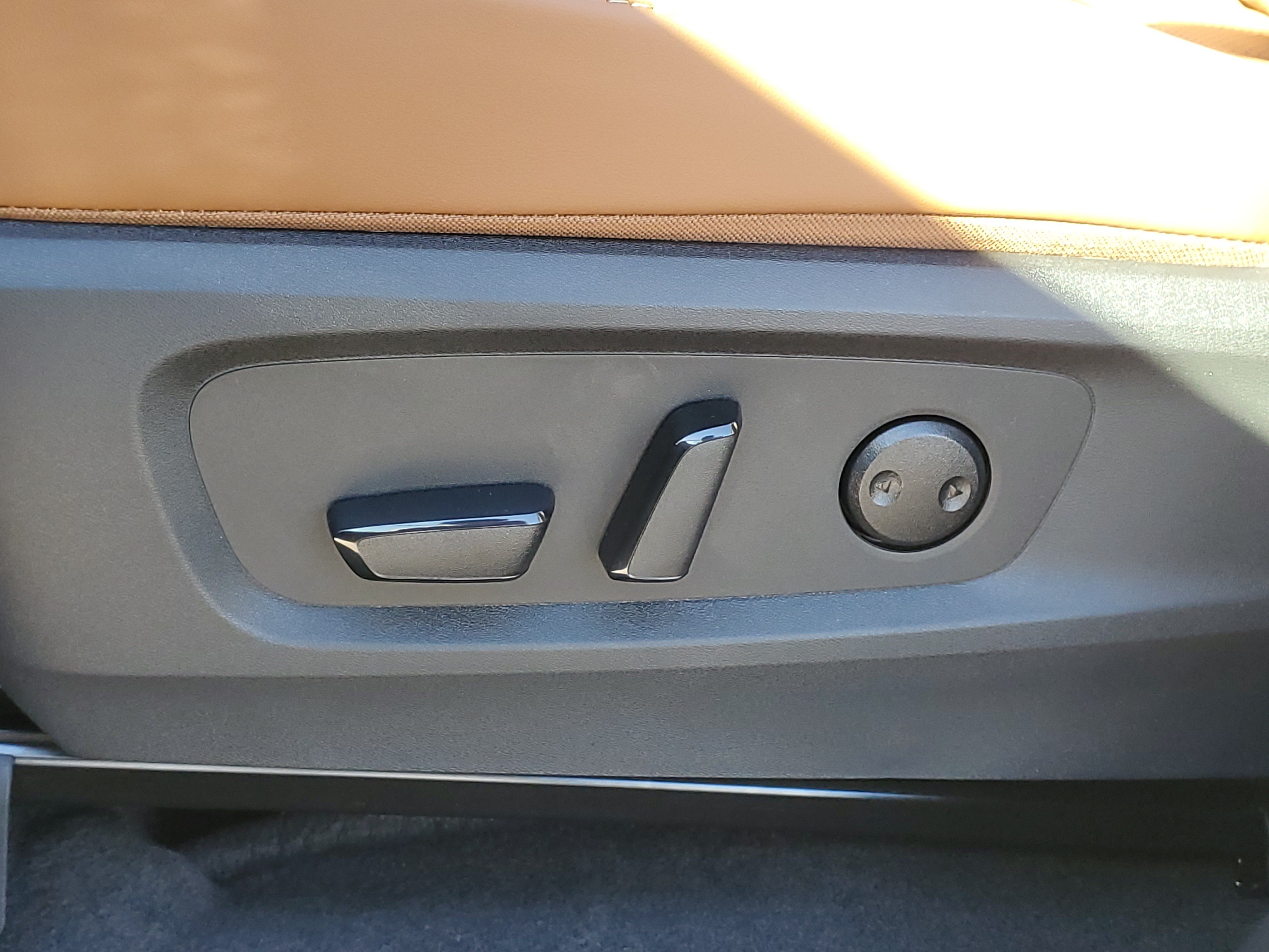 New 2026 Nissan Pathfinder Platinum AWD/4WD image 6