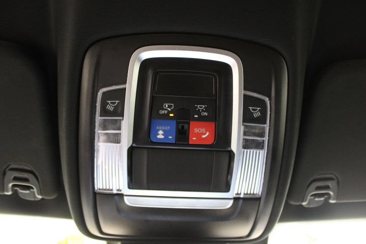 Used 2024 RAM 1500 Laramie AWD/4WD image 44
