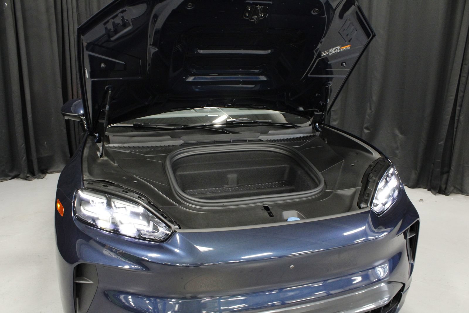 Used 2026 Porsche Cayenne Electric AWD/4WD image 54