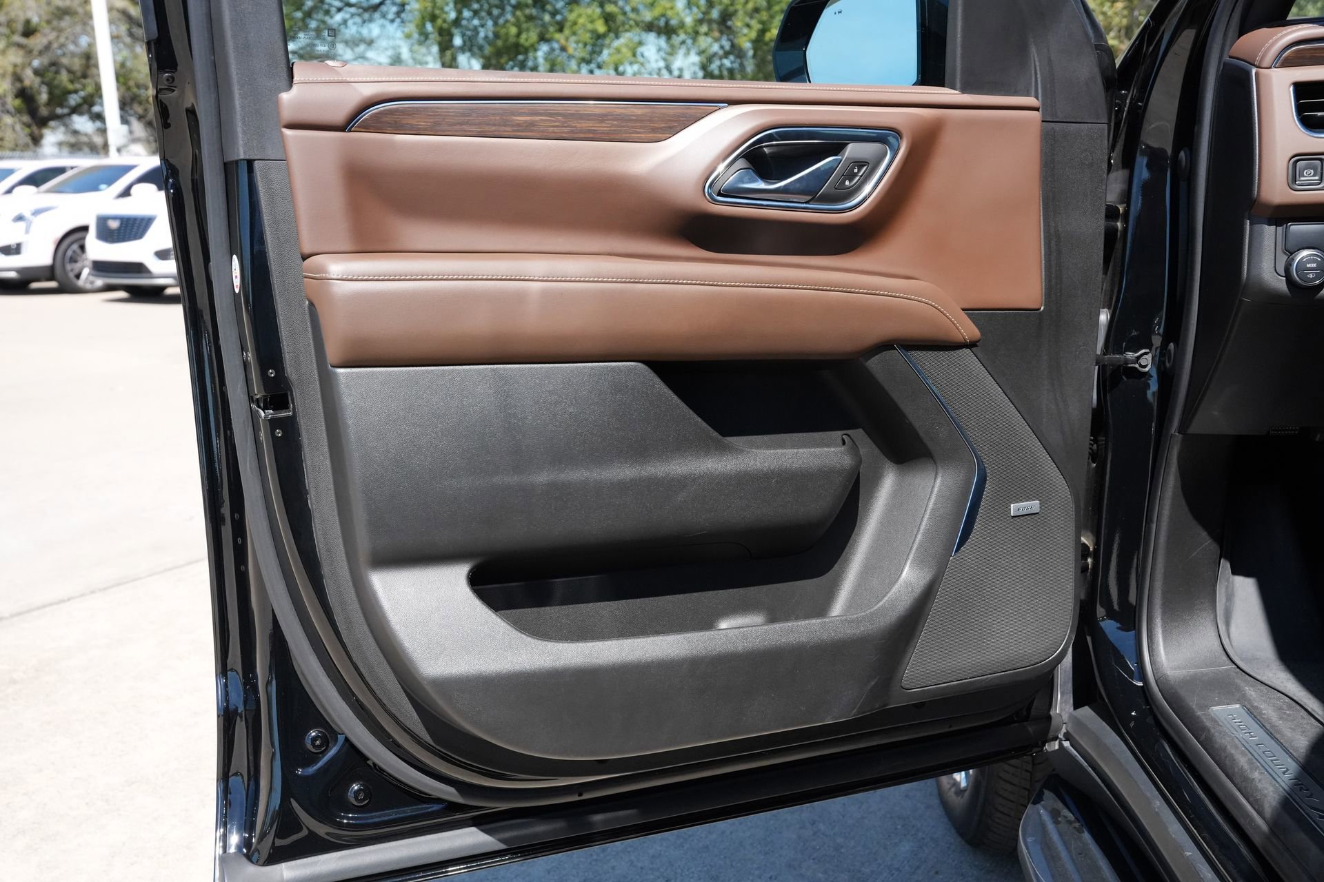 Used 2023 Chevrolet Suburban High Country w/ Max Trailering Package RWD image 19