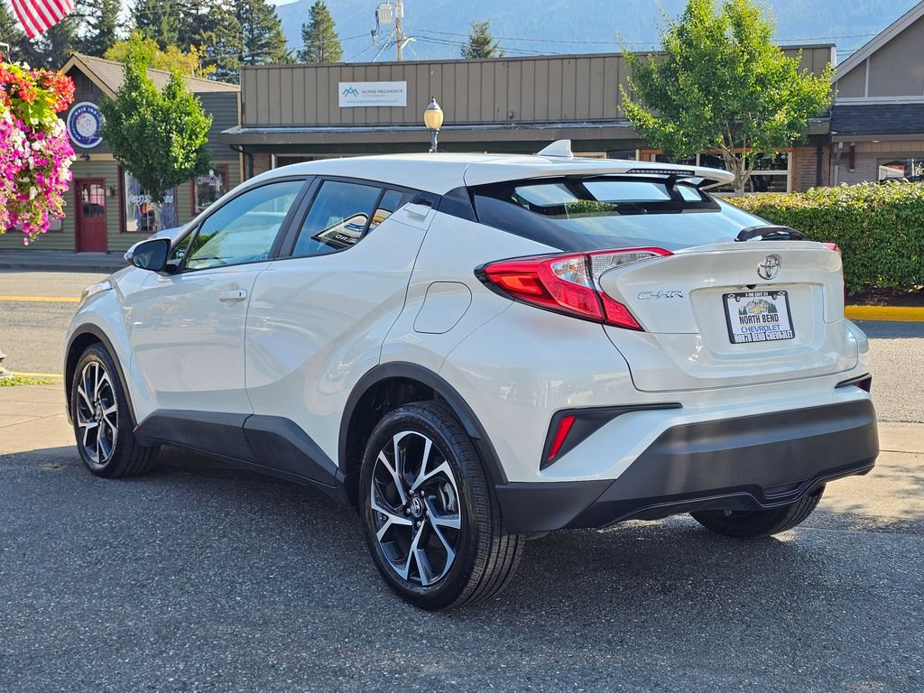 Used 2018 Toyota C-HR XLE FWD image 7