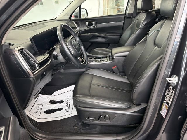 Used 2024 Kia Sorento S FWD image 18