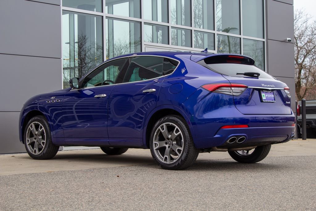 Used 2023 Maserati Levante GT AWD/4WD image 8