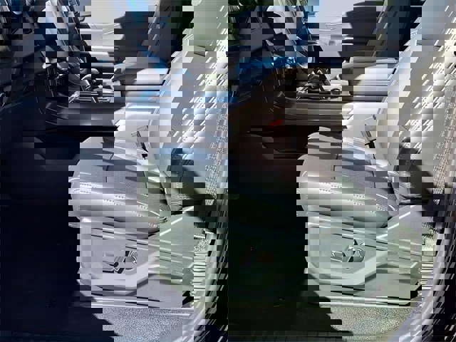 New 2025 Ford F150 Lariat w/ Equipment Group 502A High image 13