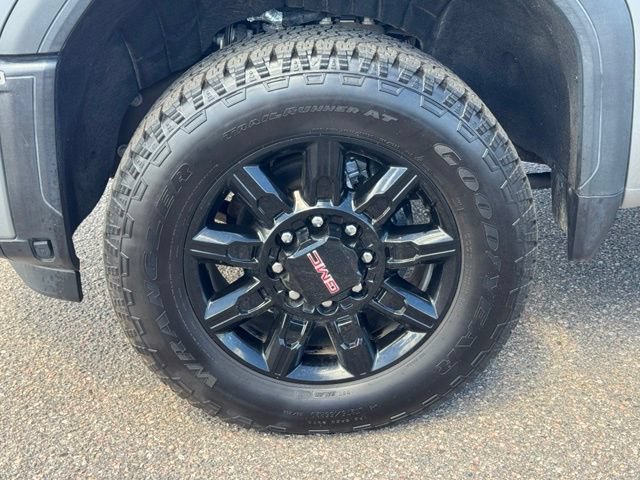 Certified 2025 GMC Sierra 3500 AT4 w/ Technology Package AWD/4WD image 10
