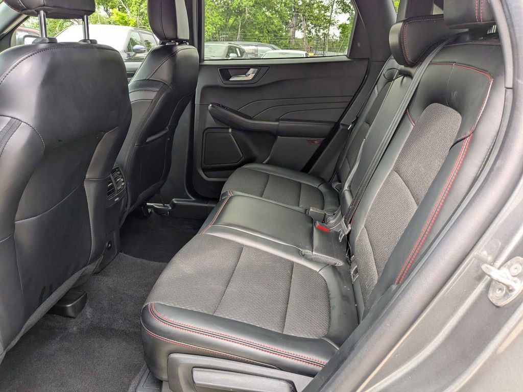 Used 2025 Ford Escape ST-Line AWD/4WD image 24