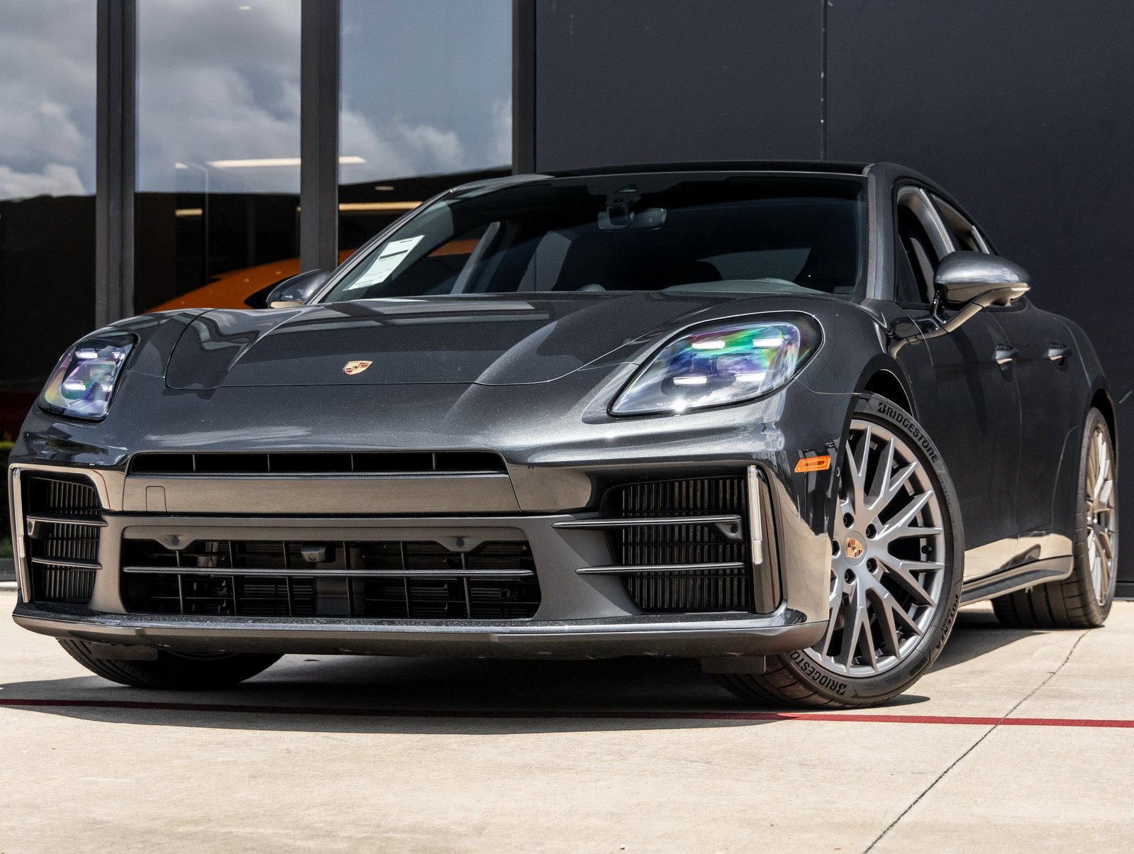 New 2025 Porsche Panamera 4