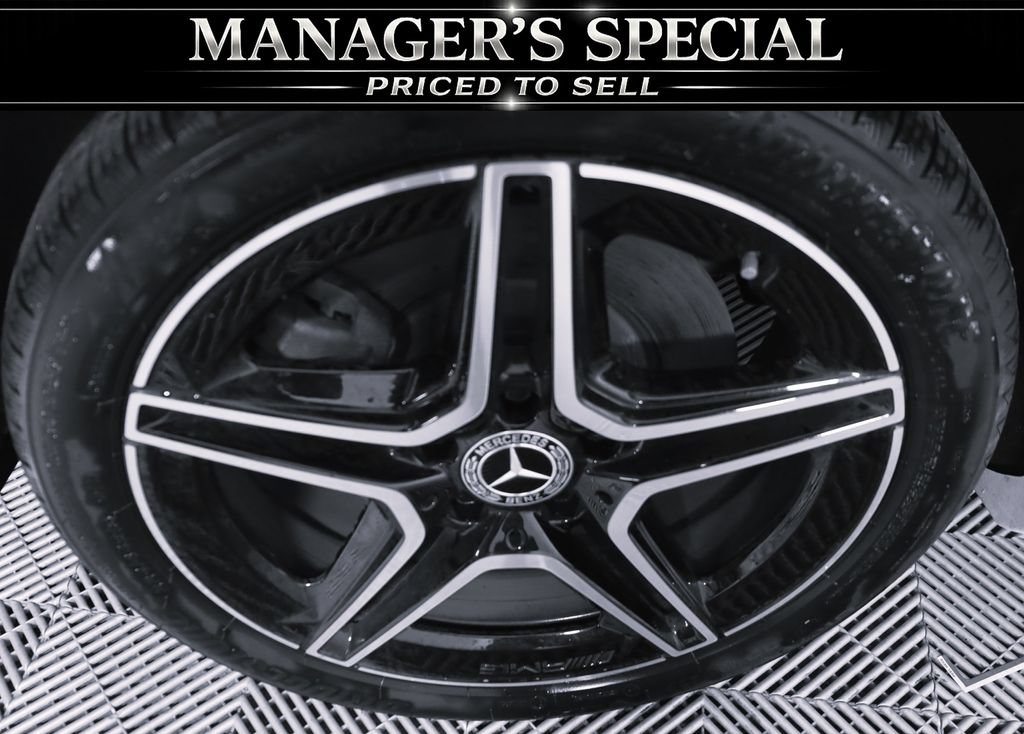 Used 2022 Mercedes-Benz CLA 250 4MATIC image 7