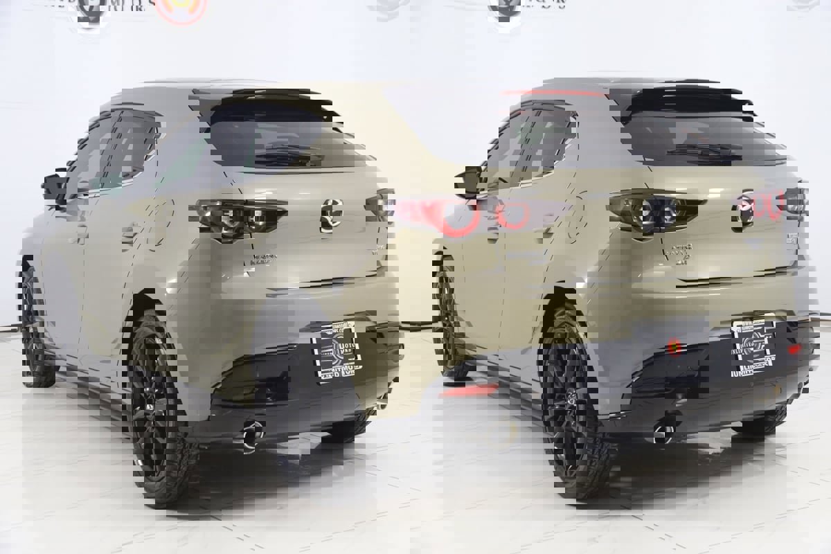 Used 2025 MAZDA MAZDA3 Carbon image 4